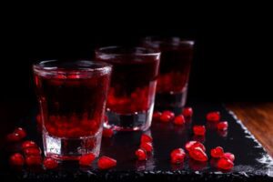 easy Christmas holiday drinks; Pomegranate cocktail